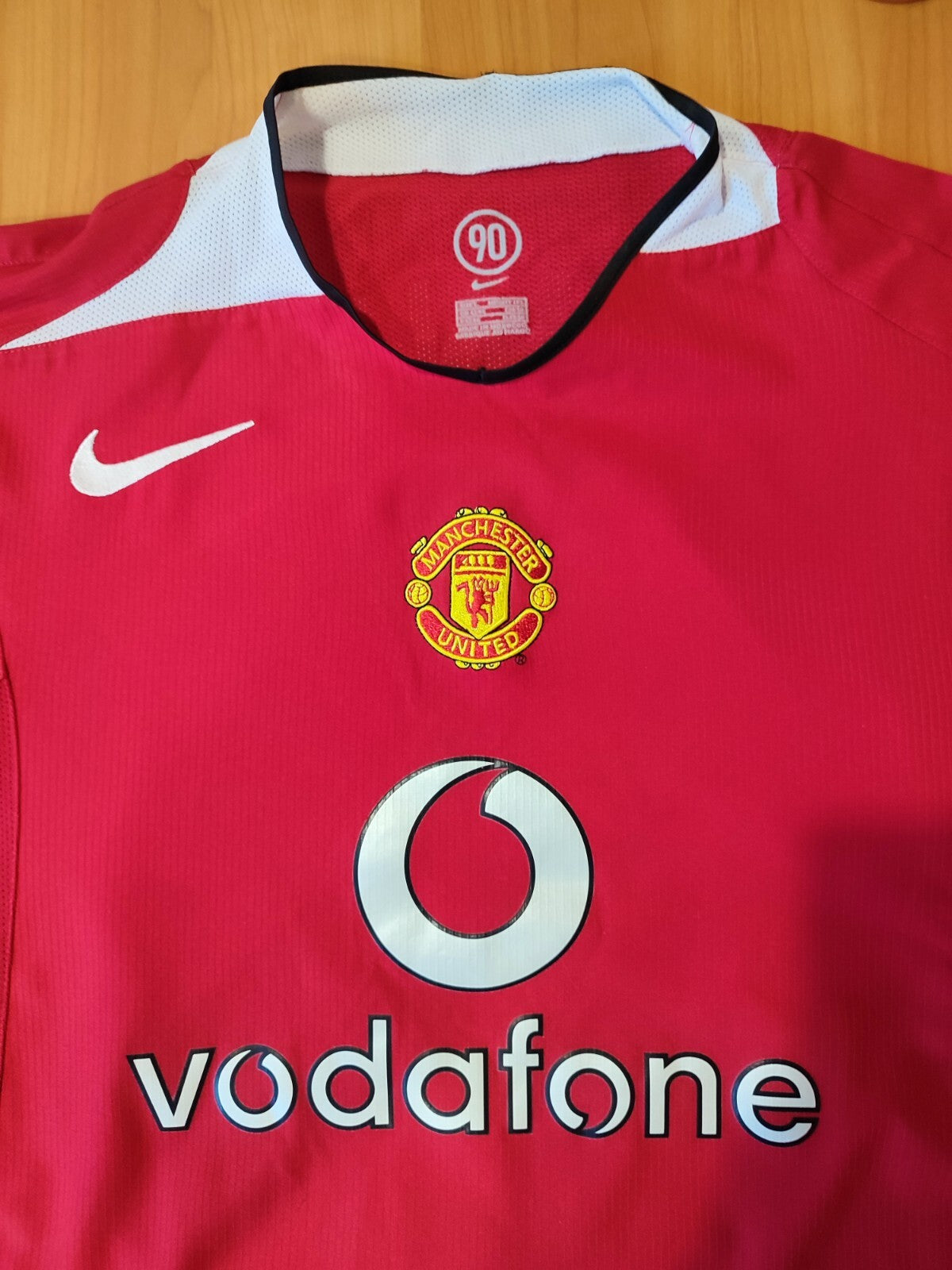 Manchester United 2004 2005 2006 home Size L soccer shirt jersey football Heinze