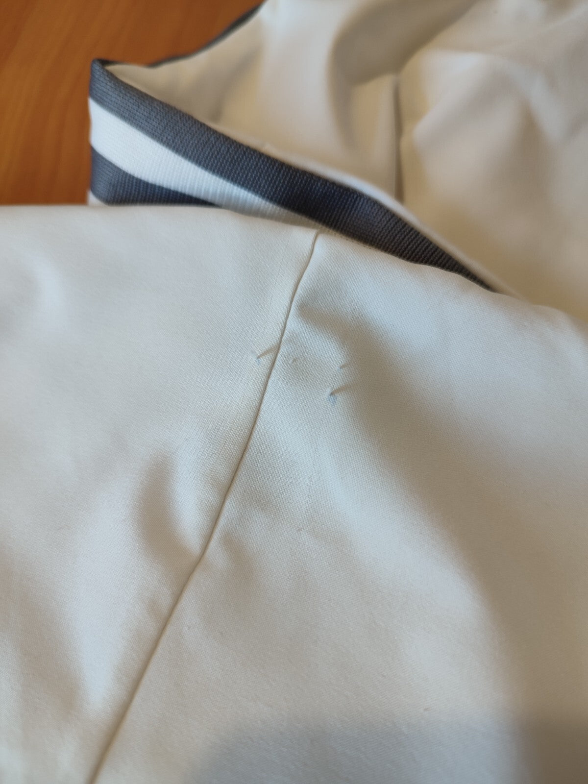 Juventus 2021 2022 training Size M Adidas football soccer kit jacket top sweater