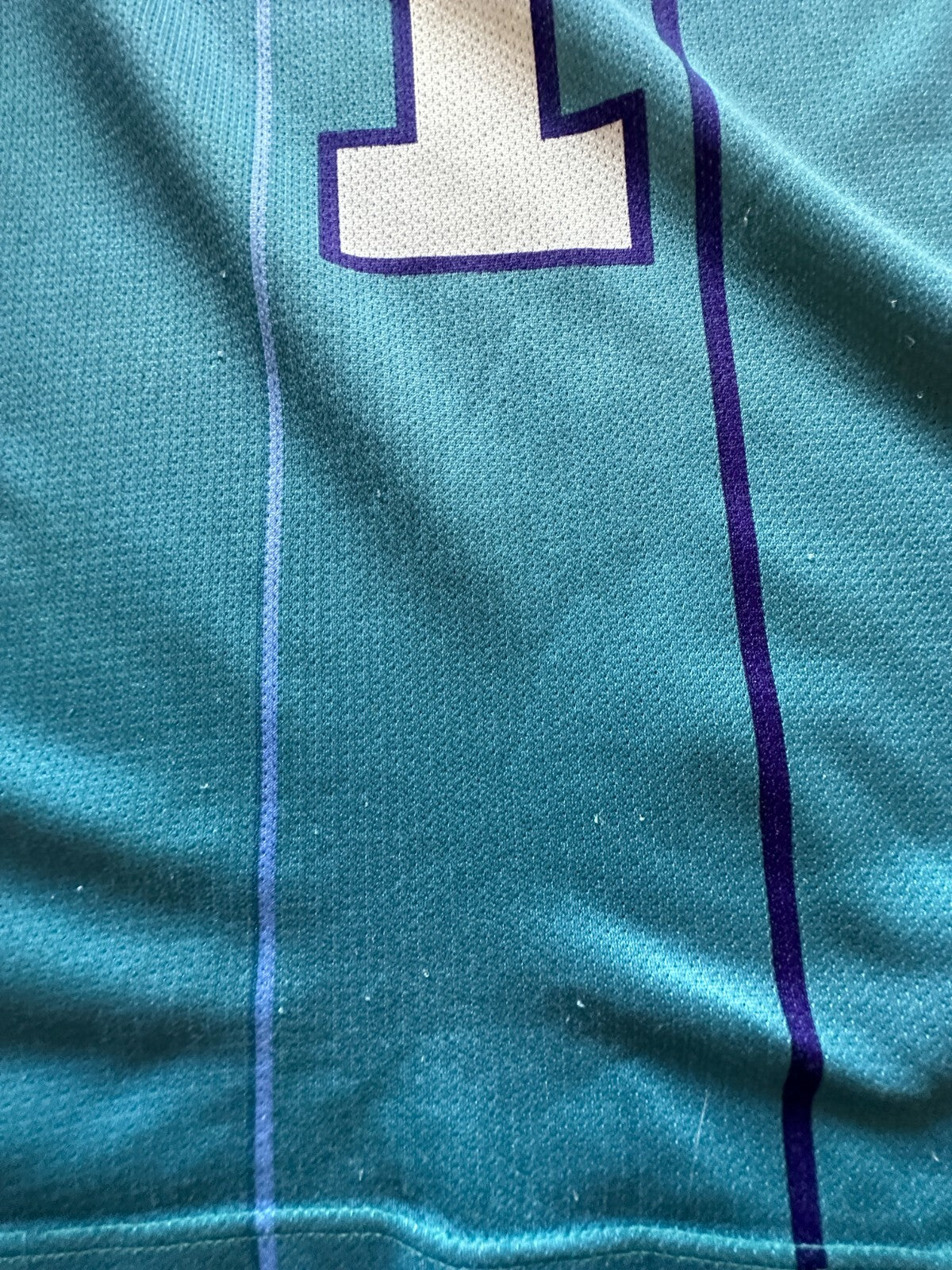 Charlotte Hornets  #1 Muggsy Bogues Size S Champion basketball shirt jersey kit