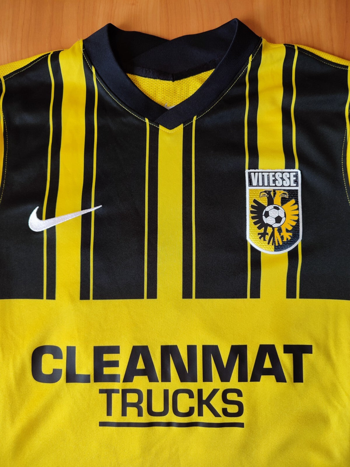 SBV Vitesse Arnhem 2021 2022 home Size S soccer shirt jersey football kit tee