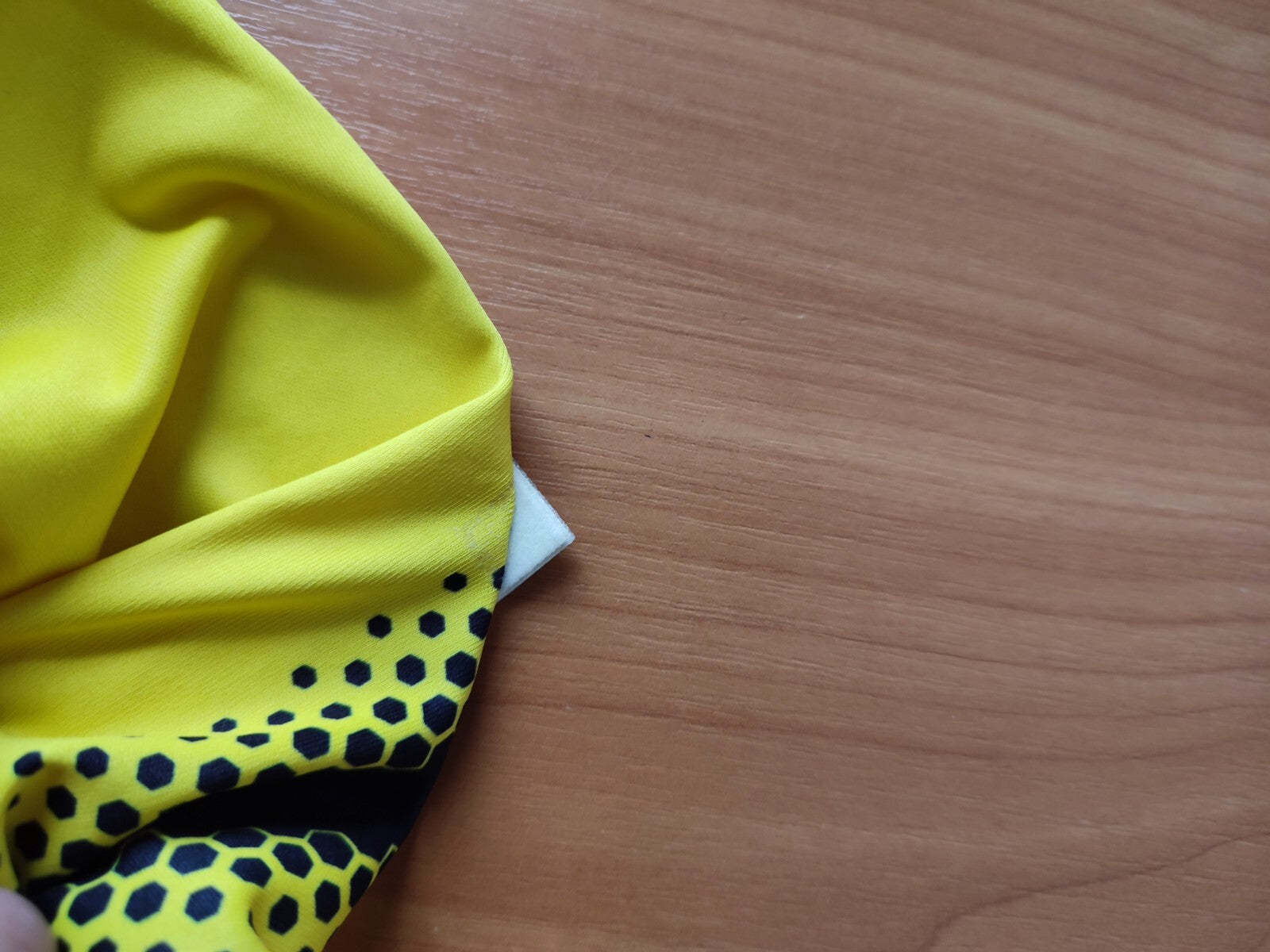 Burton Albion FC 2021 2022 home Sz L soccer shirt jersey football Brewers Akins