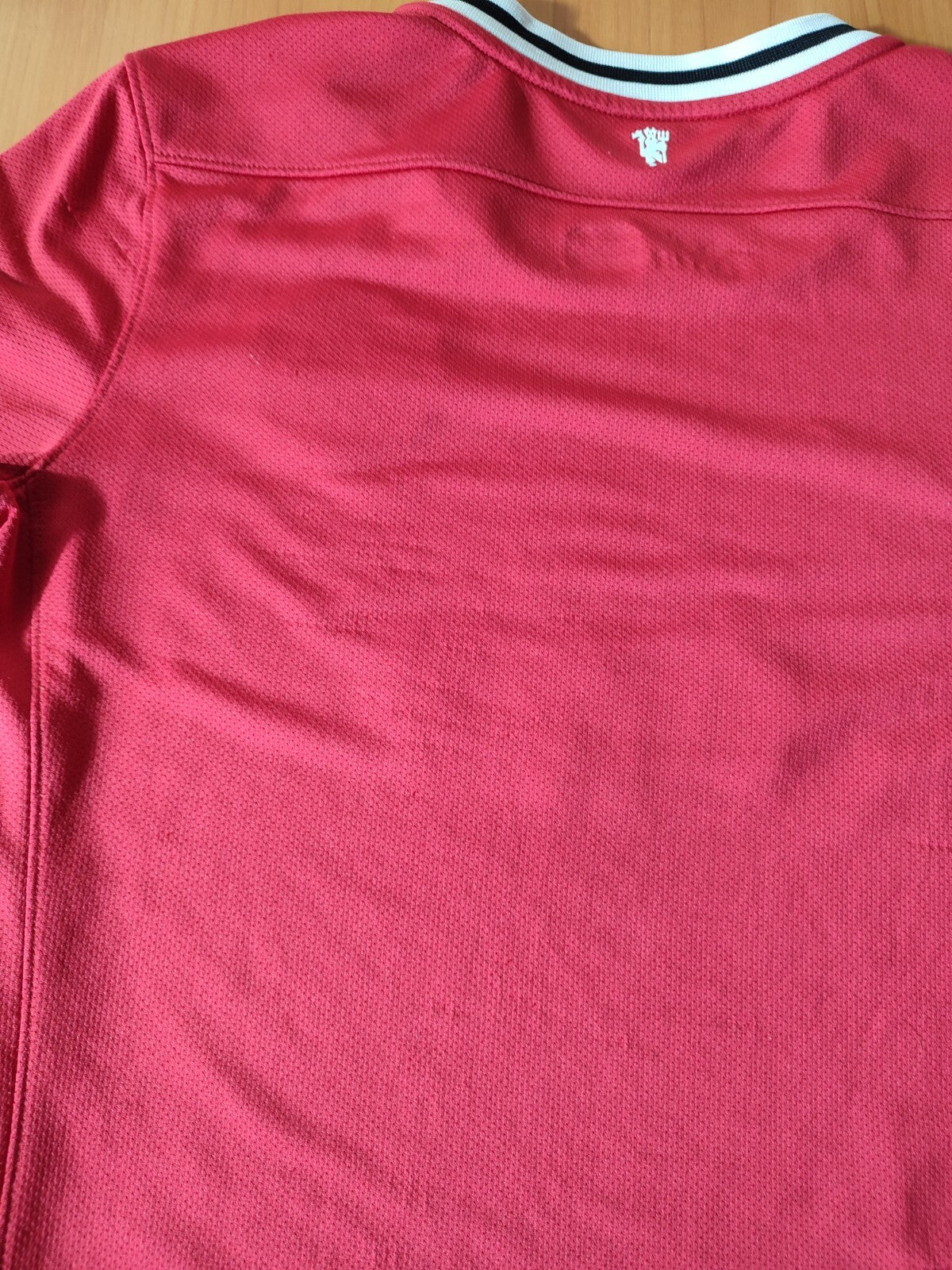 women's Manchester United 2011 2012 home Size M shirt jersey football soccer kit