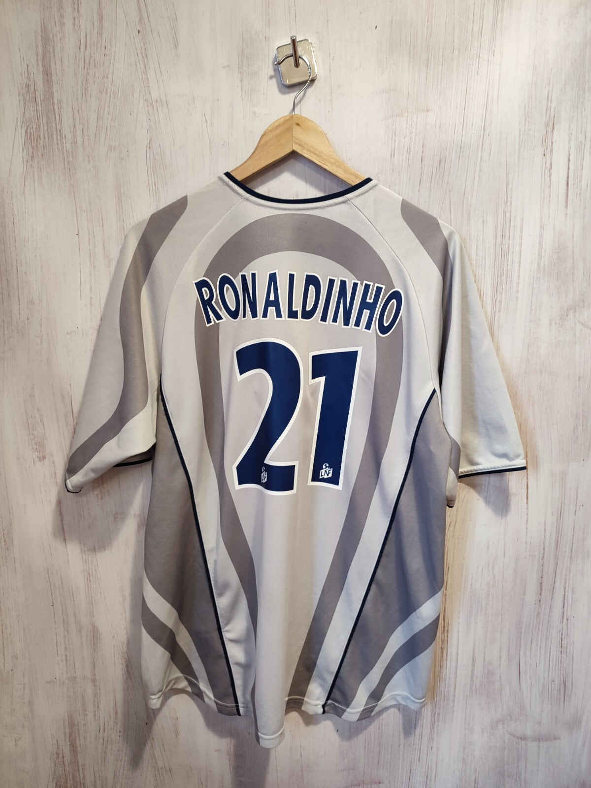Paris Saint-Germain 2001 2002 away Size XL jersey shirt football kit Ronaldinho